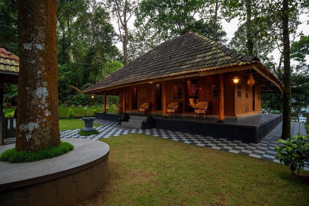 Traditional Kerala Villa ムンナール エクステリア 写真