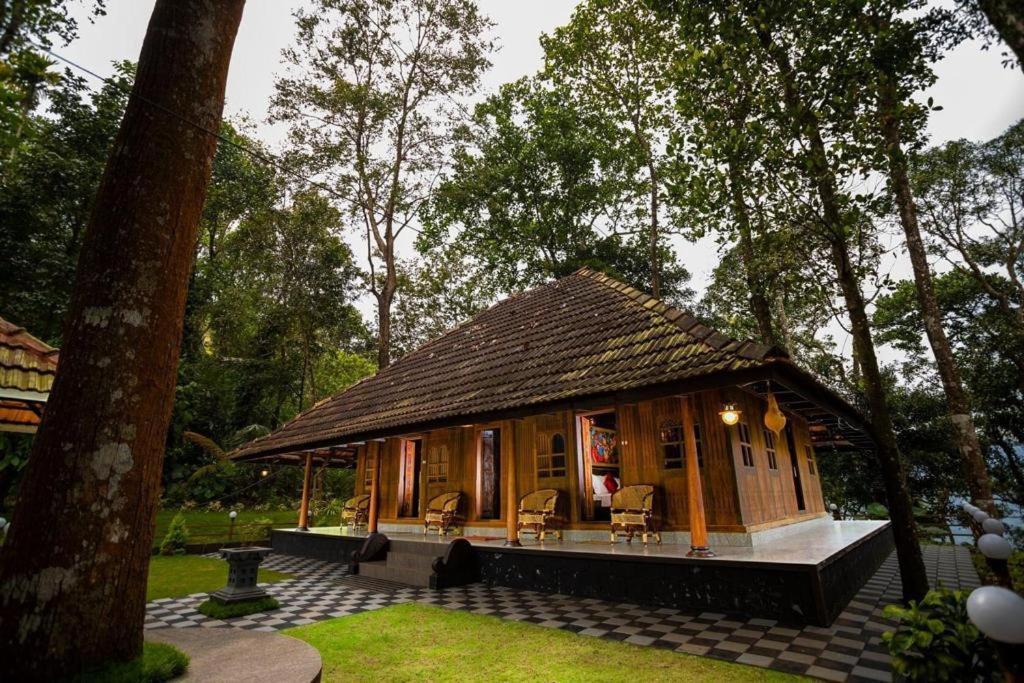 Traditional Kerala Villa ムンナール エクステリア 写真