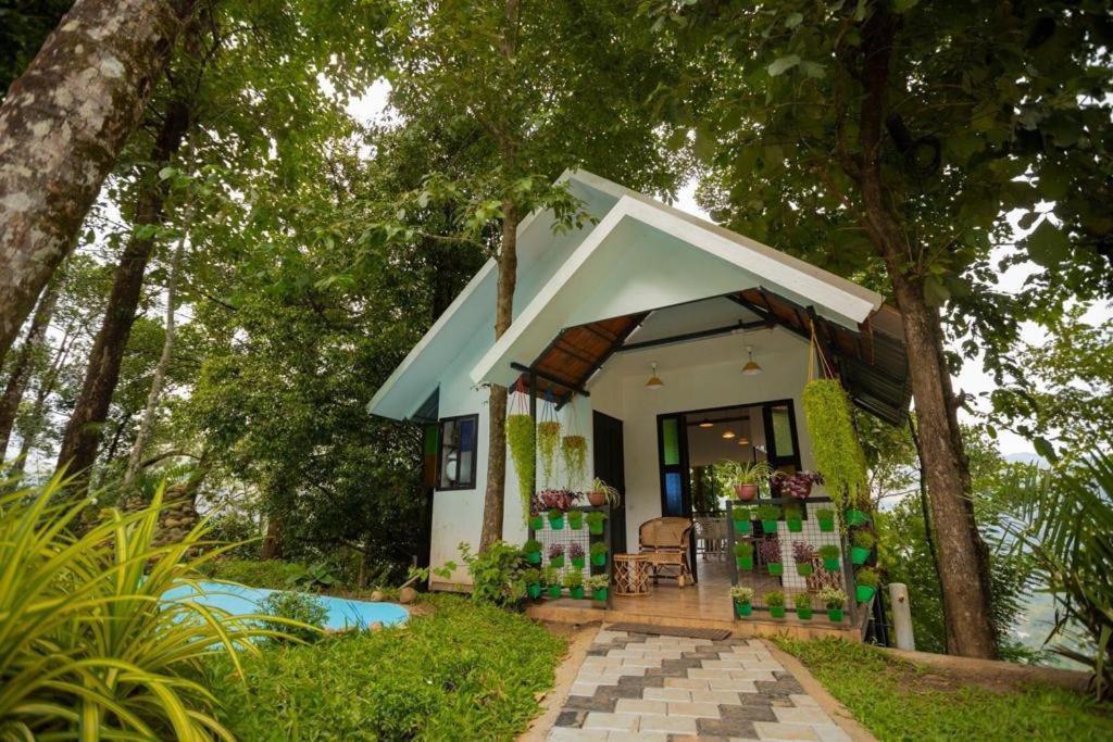 Traditional Kerala Villa ムンナール エクステリア 写真