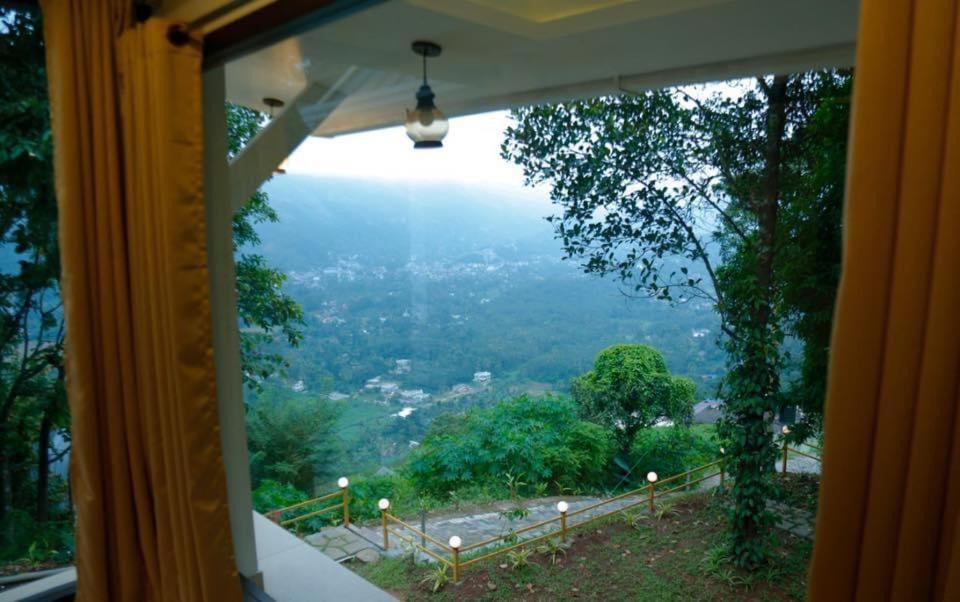 Traditional Kerala Villa ムンナール エクステリア 写真