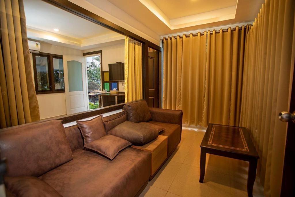 Traditional Kerala Villa ムンナール エクステリア 写真